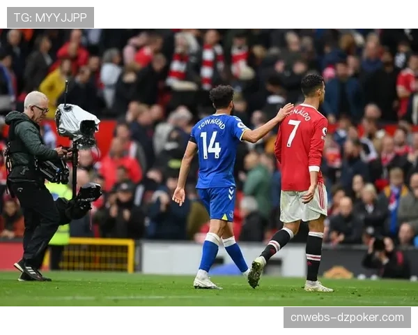 阿韦洛亚：种族主义零容忍，我们支持维尼修斯